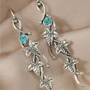 New Dangle Silver Ivy Leaf Gemstone Dangle Earrings OS